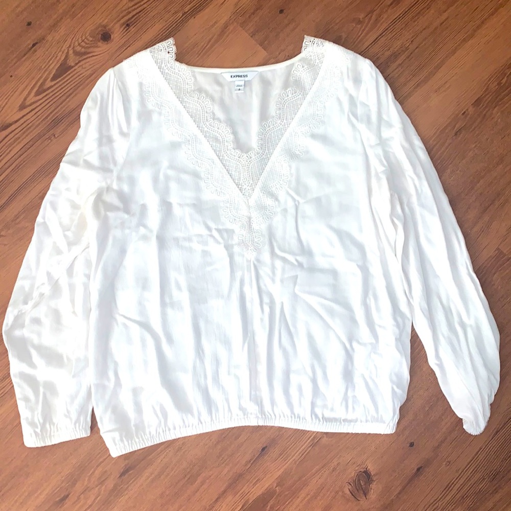 Express Blouse | Size S | Detailed Neck Line